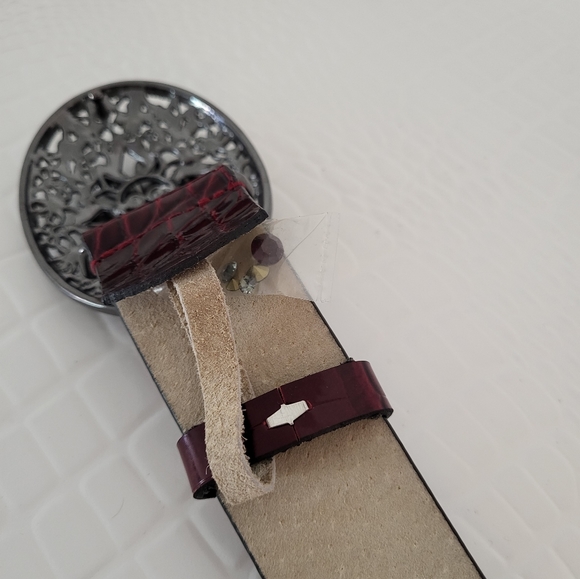 White House/Black Market women's belt - Picture 8 of 8